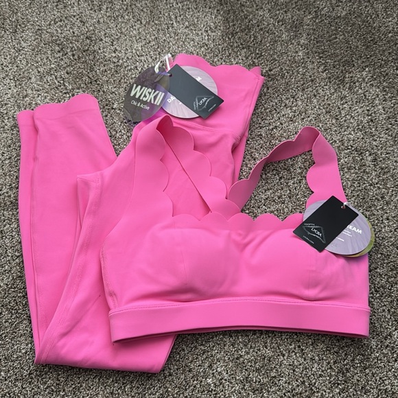 NWT WISKII PINK CROSS BACK SPORTS BRA + 7/8 HIGH-WAIST ENERGY LEGGING M - Picture 7 of 7